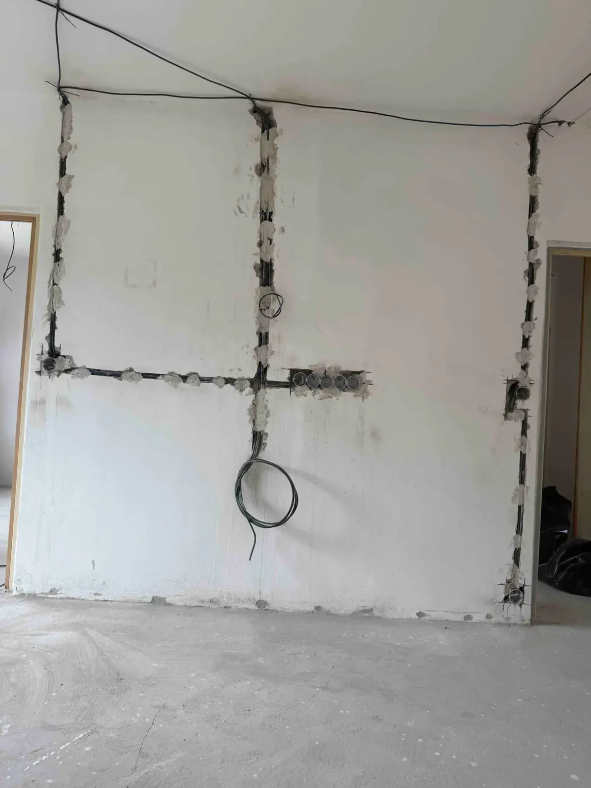 Rekonstrukce elektroinstalace v panelovém bytě 2+1 v Kamenickém Šenově